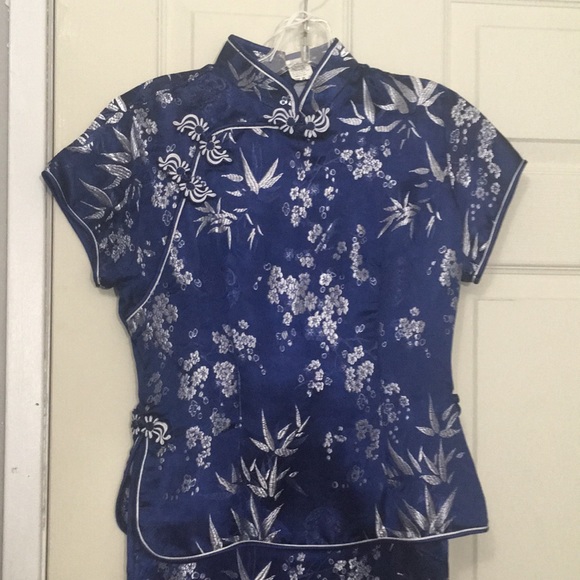 Beautiful Chines style cheongsam dress in rich cobalt blue and silver embroidery - Picture 2 of 10
